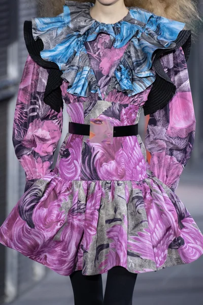 Look 13